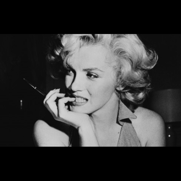 Meet your Posher, Anya - Picture 1 of 1